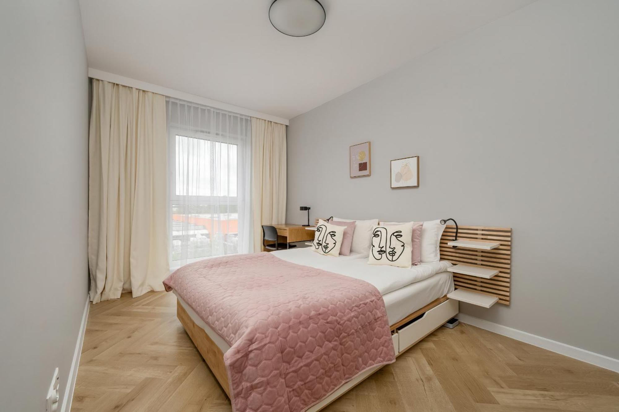 Michalczyka Stylish Apartment With Parking In The City Center Of Wroclaw By Noclegi Renters Esterno foto